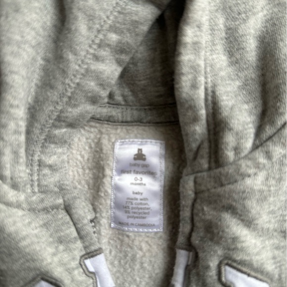 Gap- infant footie zip up - Picture 3 of 3